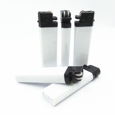 Fumar Disposable Flint Lighter Dy-F6 Modelo de tapa de cabeza hexagonal con opción OEM