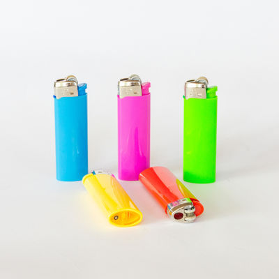 Prueba de calentamiento de 65 grados aprobada Encendiador de gas de sílex más grueso Modelo NO. DY-098 5 colores