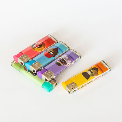 Solicitud personalizada Diseño de etiqueta de cinco colores encendedor de gas para cigarrillos tapa de viento de níquel