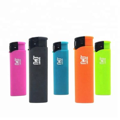 Linterna de gas recargable de plástico de cinco colores 8.2*2.42*1.23cm con materiales de China