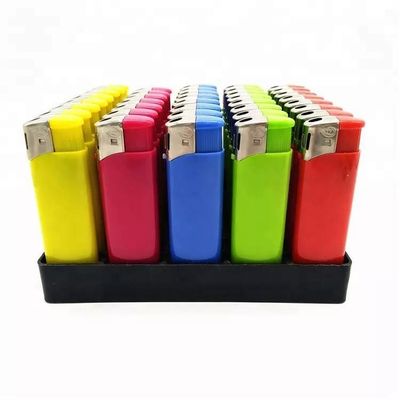 Material POM cigarrillo de gas encendedor desechable de plástico personalizado para espacio de impresión grande