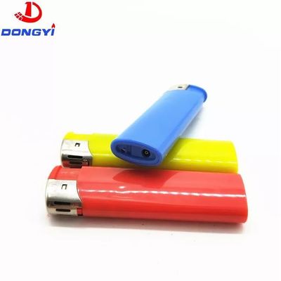 Dy-007 cigarrillo para fumar encendedor eléctrico de gas europeo adecuado para varios países