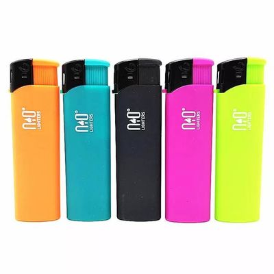 Pedido personalizado encendedores de gas de cigarrillos eléctricos con diseño de cráneo y personalización