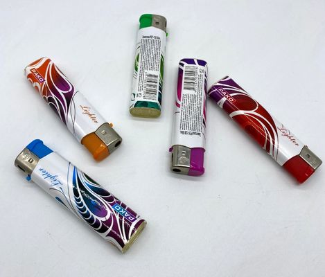 Función del encendedor de cigarrillos electrónicos largo y delgado Tamaño del encendedor de cigarrillos 80*23.7*11.18mm