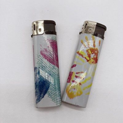 Dongyi patrón personalizado de la antorcha de butano del cigarrillo Muestras de encendedor eléctrico US 0.01/piece