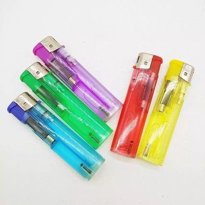 Fuego de gas desechable Fumar cigarrillo encendedor recargable Cakmak para logotipo personalizado