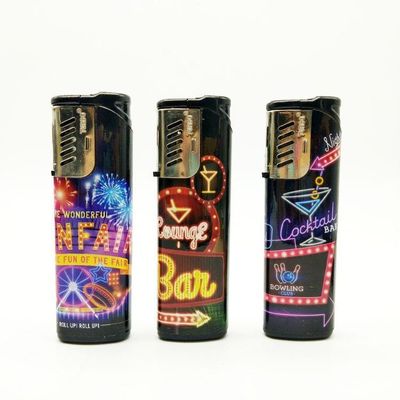 Conveniente encendedor de antorchas a prueba de viento para cigarrillos con anillo telefónico y diseño de llama de chorro