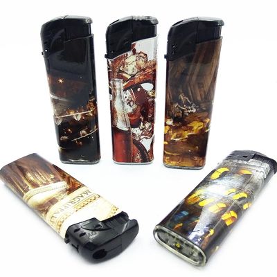 Disposable de impresión personalizada pegatina de plástico gas encendedor electrónico dentro de su presupuesto