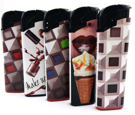 Encendedores personalizados con grandes estilos de ventas que aceptan colores OEM y certificado ISO9994