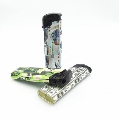 8.2*2.6*1.14CM Enciendador de cigarrillos de plástico para promoción Regalo Recargable / desechable