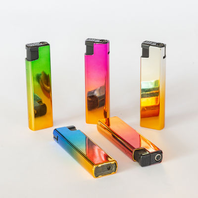 Lámparas de gas con logotipo personalizado Lámparas de plástico resistentes al viento y recargables para fumar 80.4*22*11.3mm