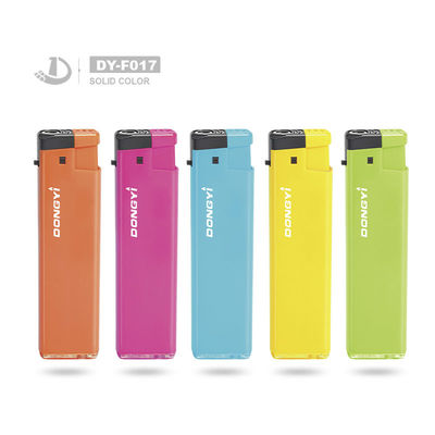 Lámparas de gas con logotipo personalizado Lámparas de plástico resistentes al viento y recargables para fumar 80.4*22*11.3mm