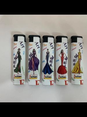 Petición personalizada Líneas de producción Dy-F028 encendedores de gas a prueba de viento personalización