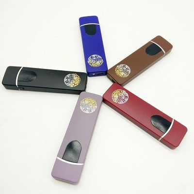 Diseño personalizado encendedor de linterna USB con diseño y 8.2 * 2.3 * 0.95 cm