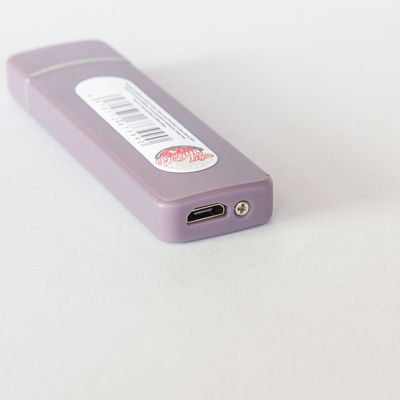 Encendedor recargable USB Nuestro encendedor de cigarrillo USB de plástico a prueba de viento
